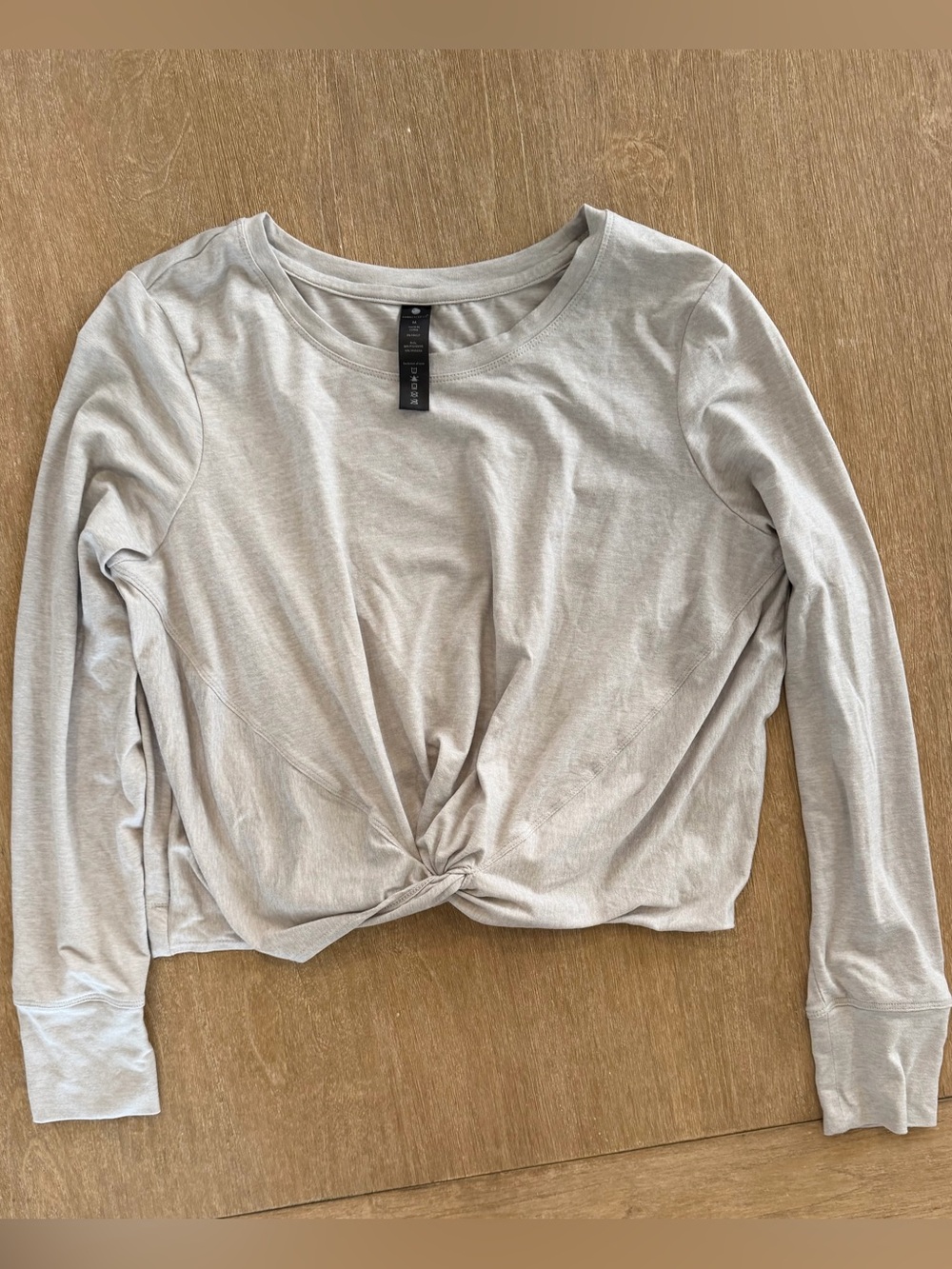 Yogalicious Women’s Medium Gray Twist Front Long Sleeve Athleisure Top